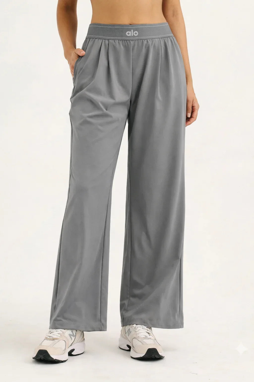 High-waisted wide-leg sweatpants
