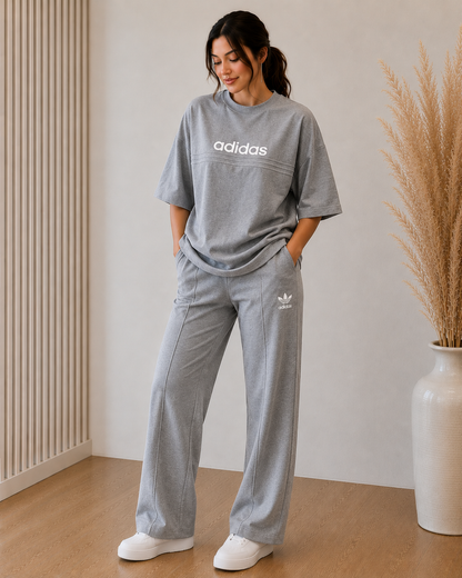 Stylish and simple women's suit